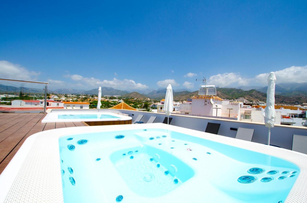 ホテル Nerja-Centro-Jacuzzi- Mirador De La Ermita- Adults Recommended エクステリア 写真